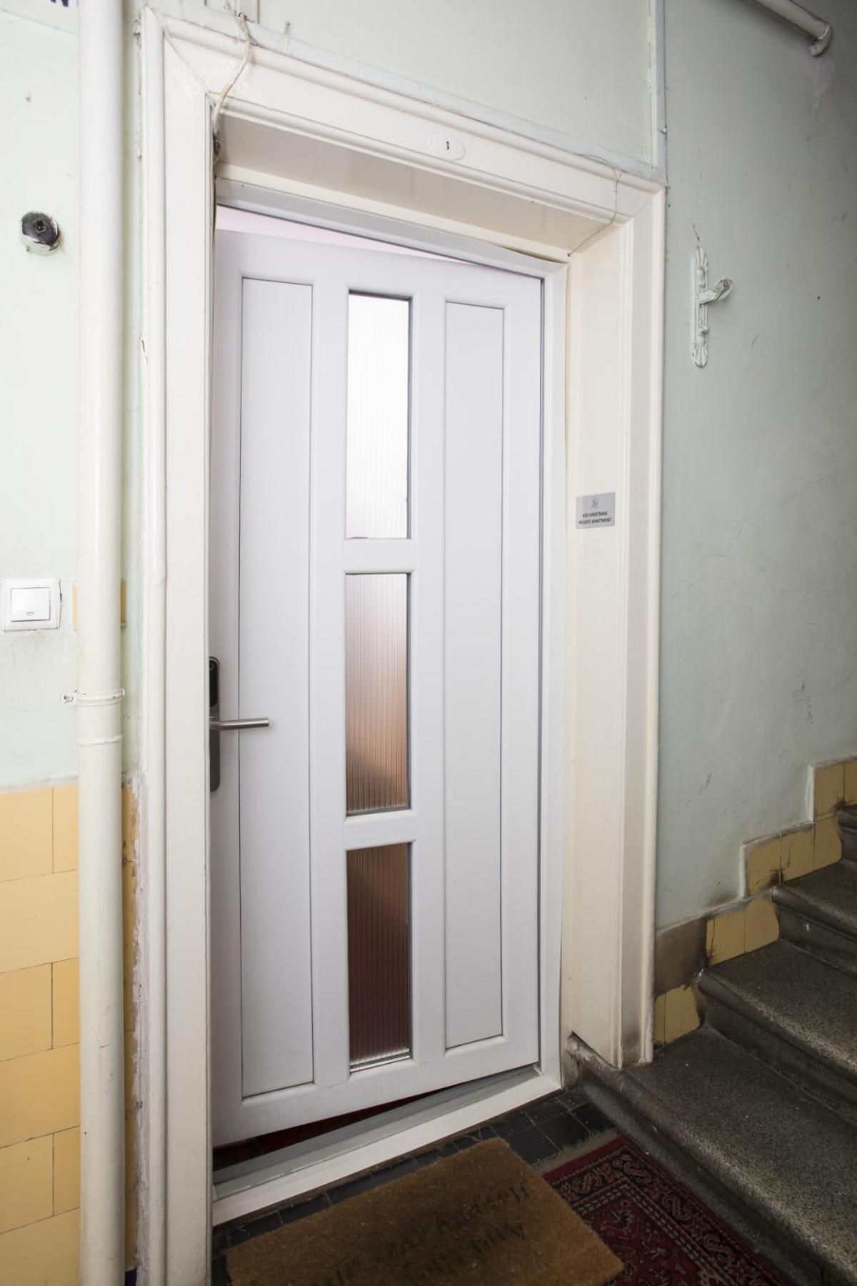 H20 Colors Apartment Budapest Exterior photo